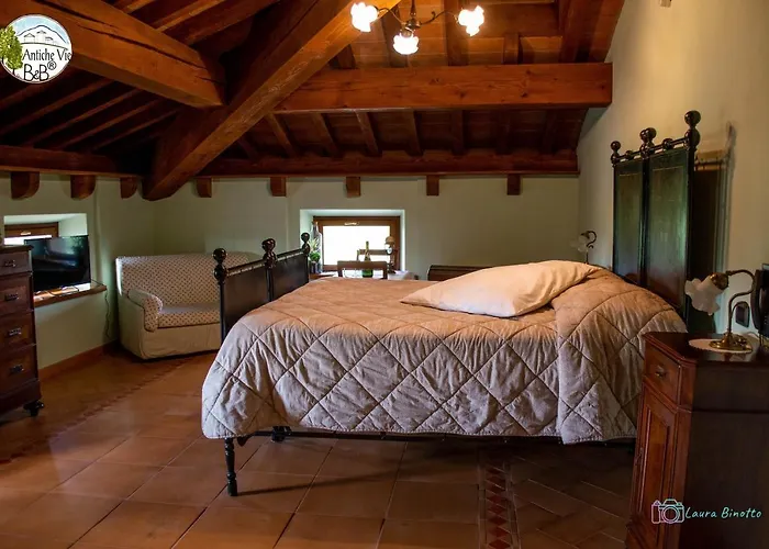 Antiche Vie Bed & Breakfast 4*