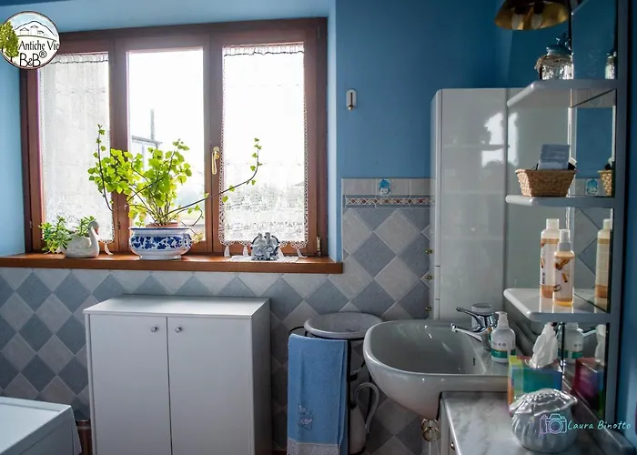 Antiche Vie Bed & Breakfast 4*