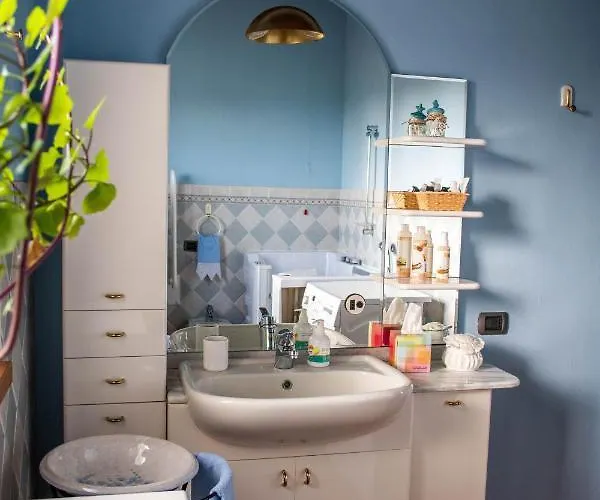 Bed & Breakfast Antiche Vie 4*